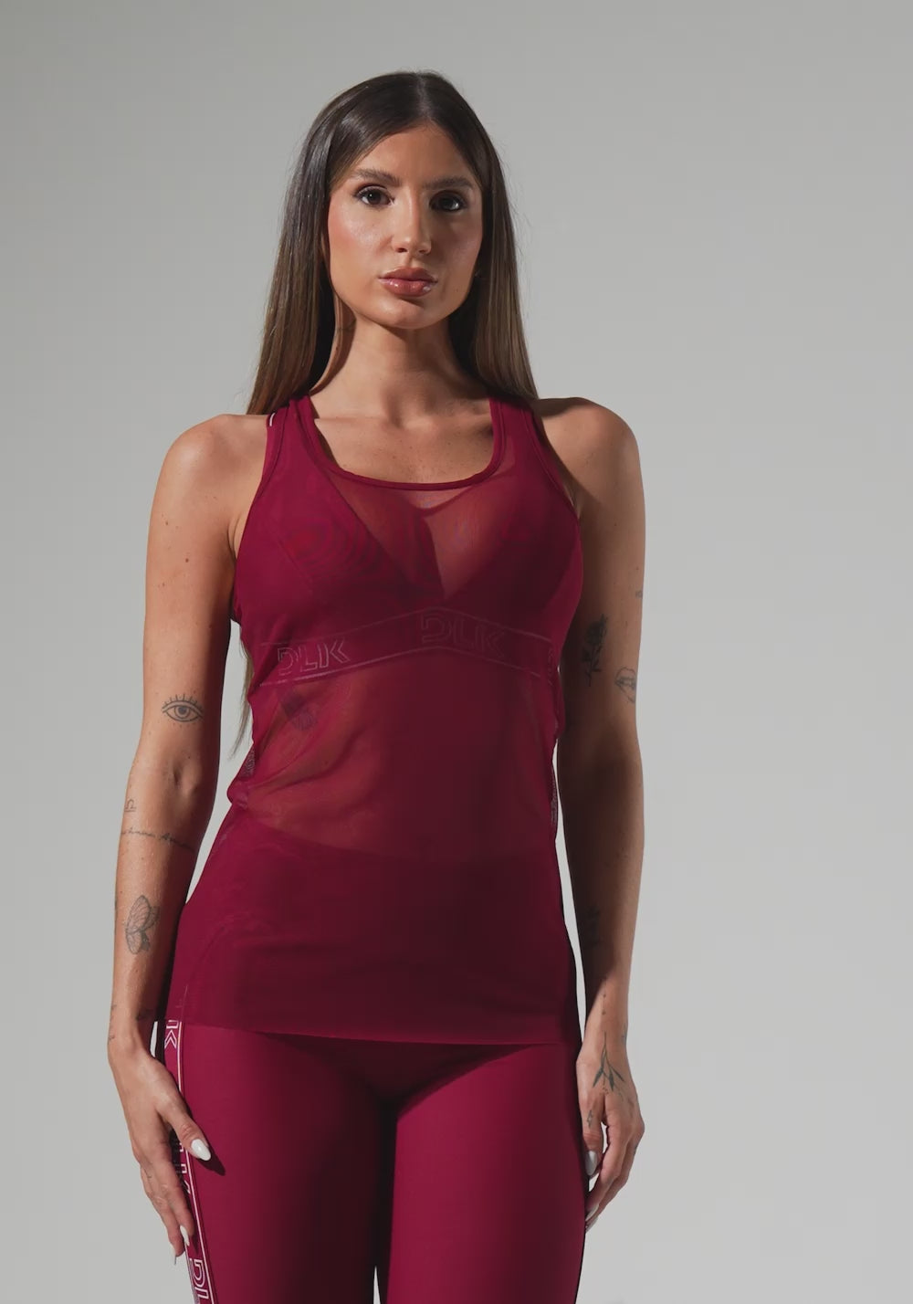 Camiseta Fitness Feminina de Tule Activity Dlk Vermelho Cereja