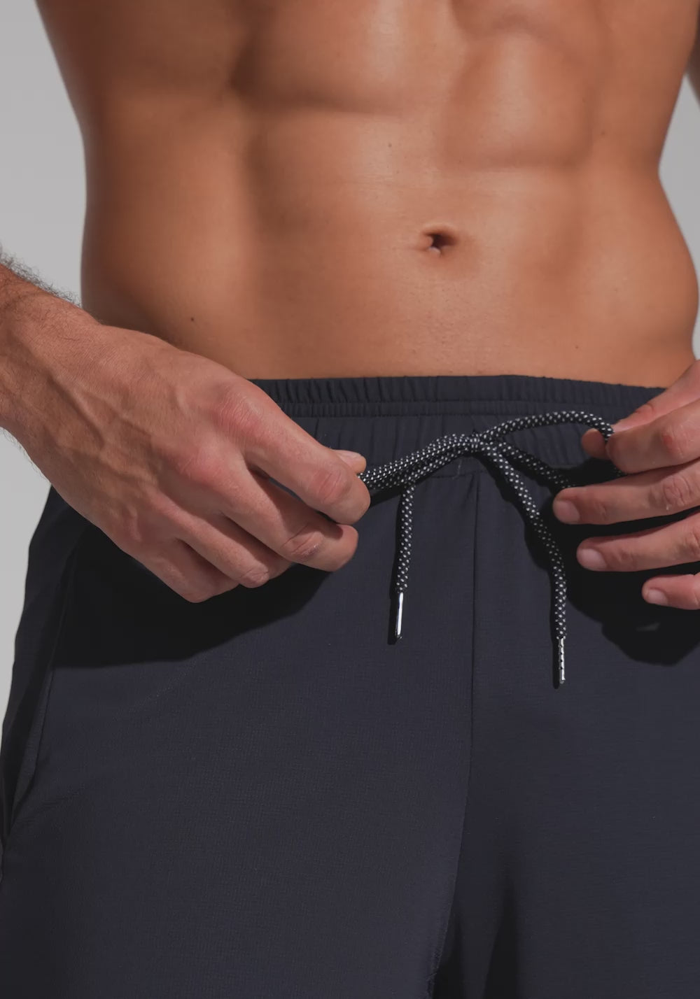 Short Fitness Masculino Dry Fit com Bolsos e Recorte Lateral Dlk Preto