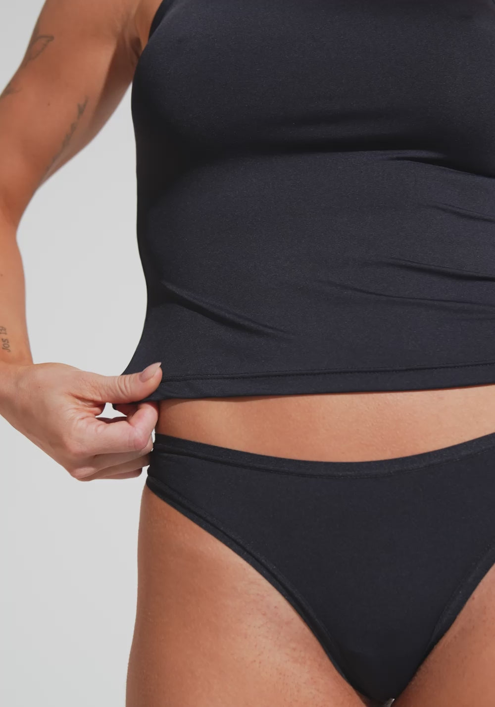 Calcinha Fio Duplo Poliamida Intimate Dlk Preto
