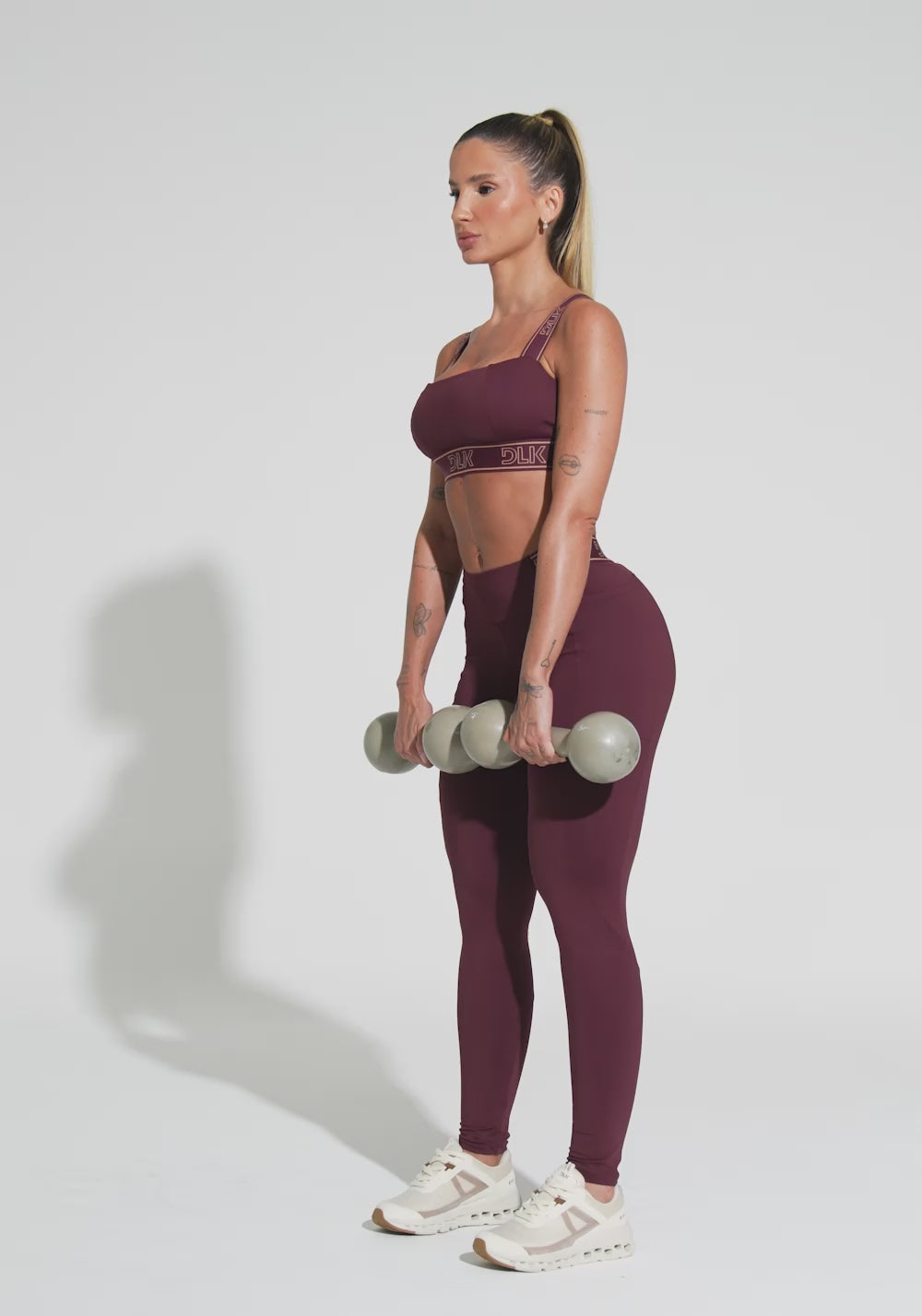 Top Fitness Feminino Com Bojo E Alças De Elástico Activity Dlk Vinho
