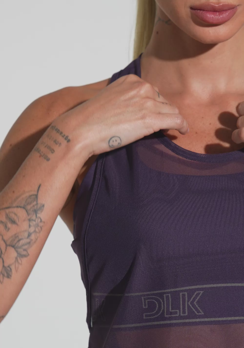 Camiseta Fitness Feminina Nadador De Tule Com Elástico Activity Dlk Azul Roxo